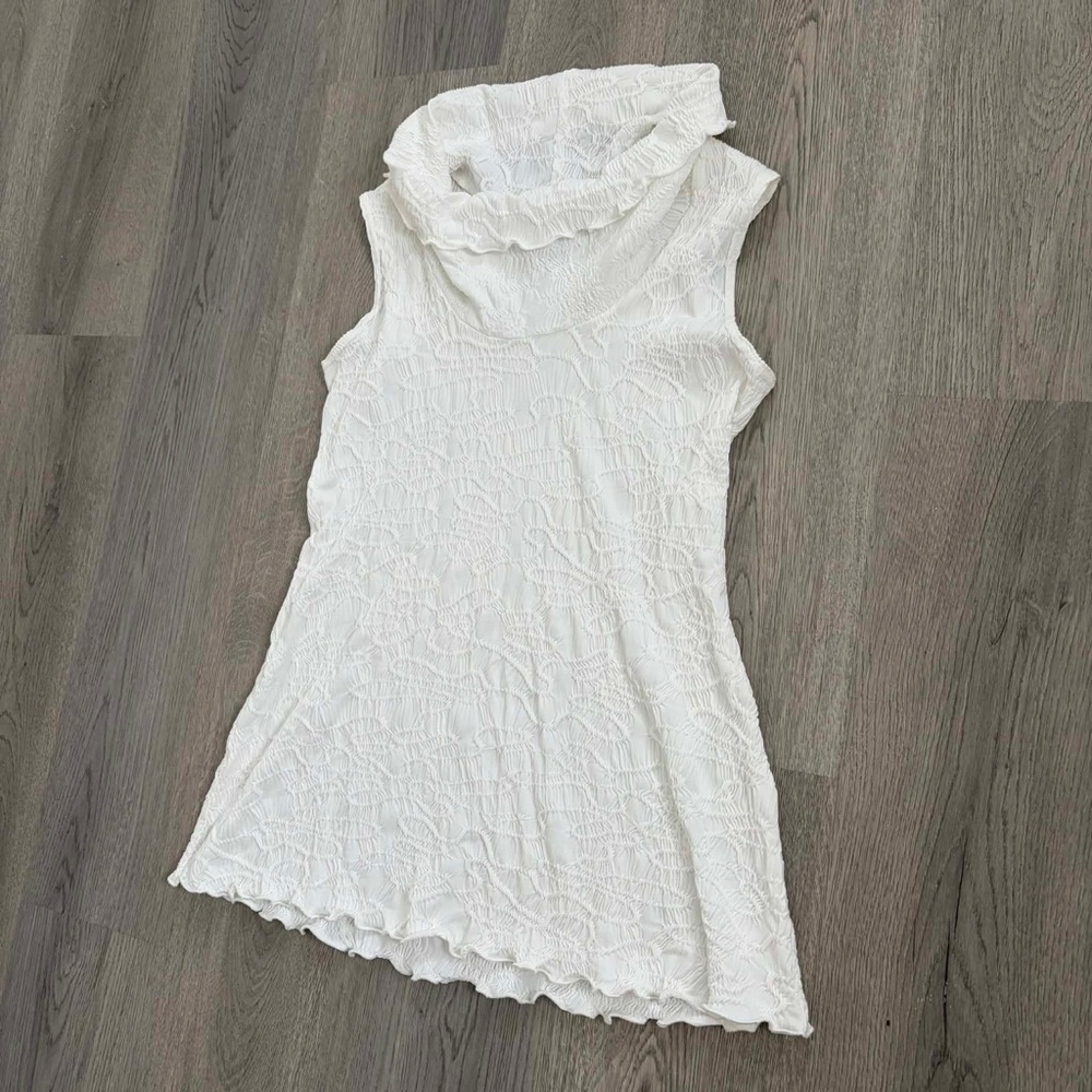 Joseph Ribkoff White Textured Cowl Neck Top Sleeveless Canadian Designer Luxury - Picture 4 of 5